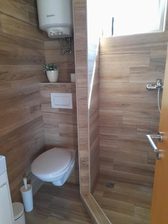 Apartman Jurisic Vir 0*,